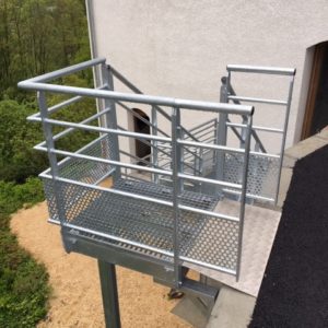 escalier moderne metal